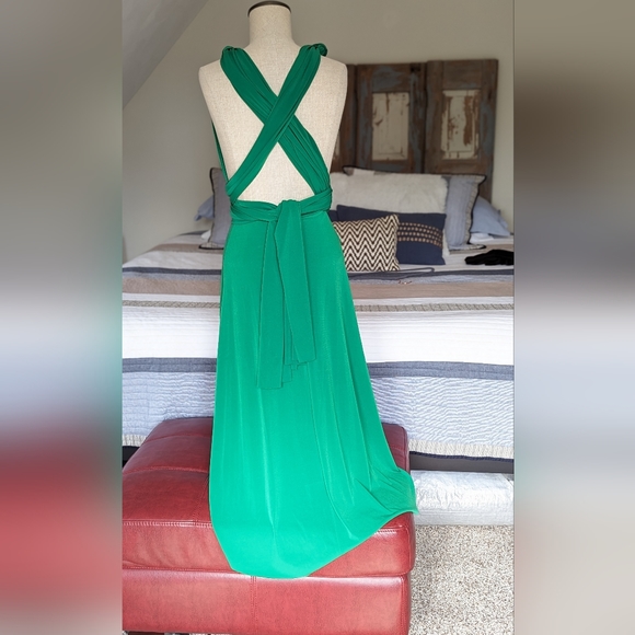 Von Vonni Transformer Dress Hi Lo - Picture 9 of 11